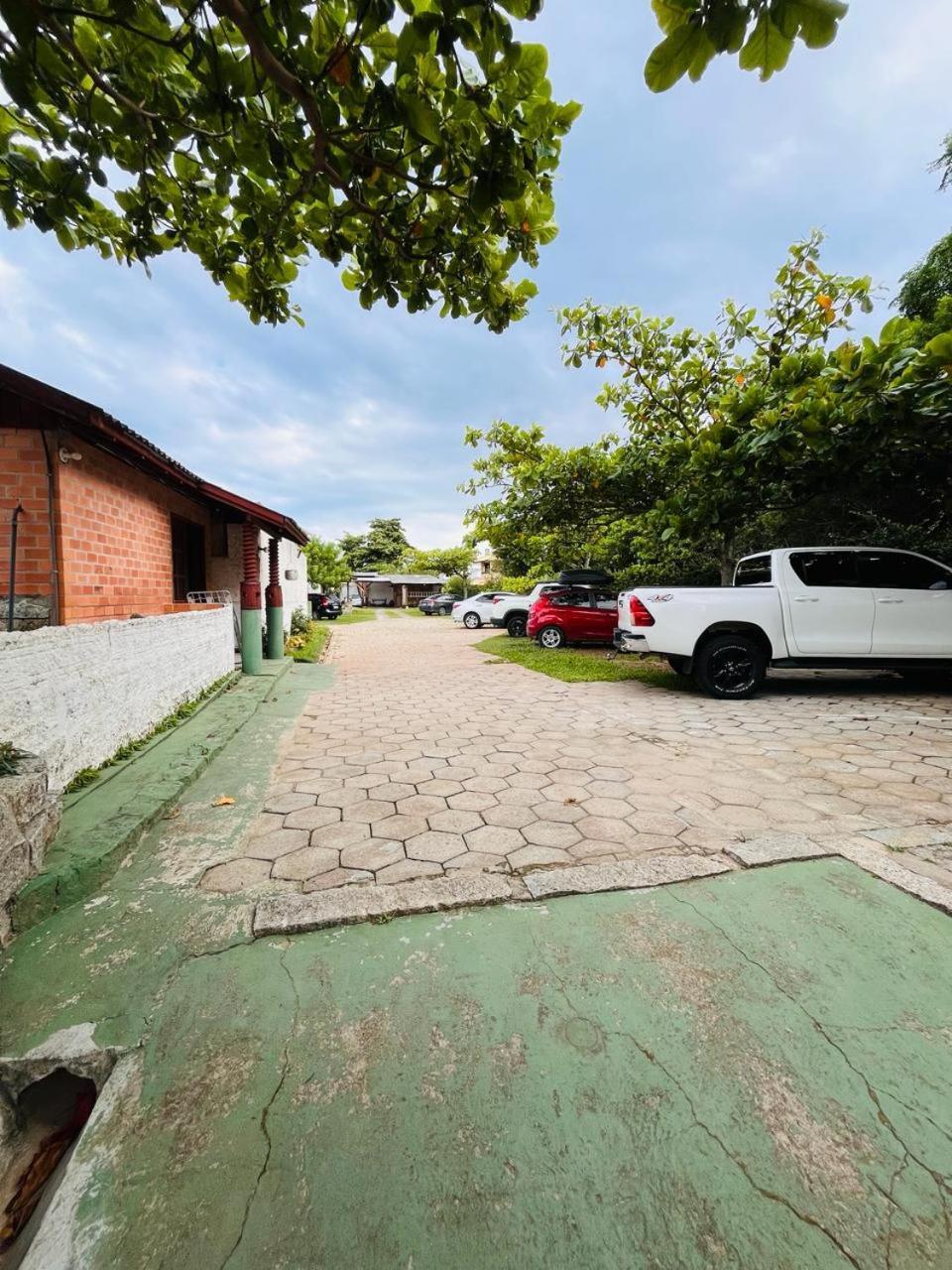 Pousada Louise Pinheira Exterior photo